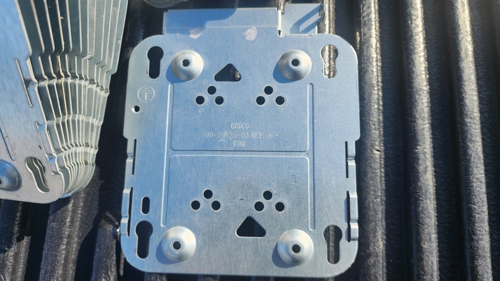 (19) Cisco 700-26425-03 Wireless Access Point AP Mounting Bracket Plates