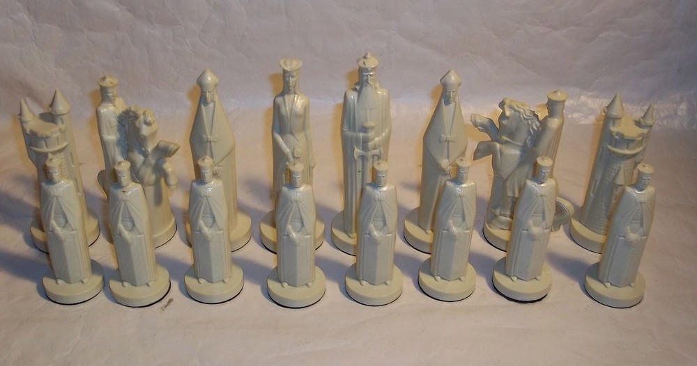 Vintage “Conqueror” Plastic Chess Set - (32) Pcs. Only 1962 Ed.