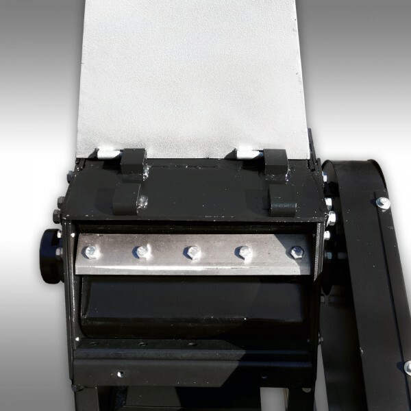 JANSEN SELF FEEDING Wood Chipper ELECTRIC START AND MANUAL STARTER,15HP