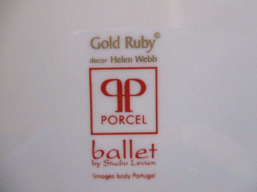 PORCEL GOLD RUBY SALAD PLATE - 8 7/8" 1302I