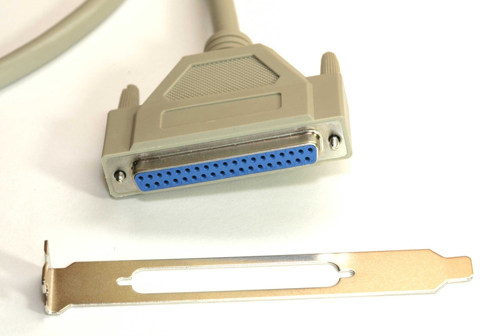 Case Slot DB37 Bracket Cover