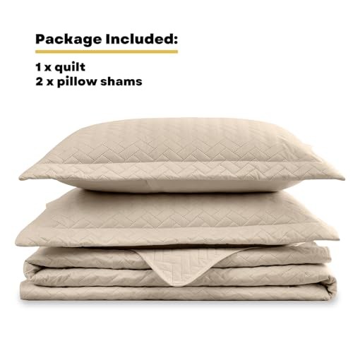 Quilt Set King Size, Lightweight Beige Bedspread Ultrasonic Chevron Pattern