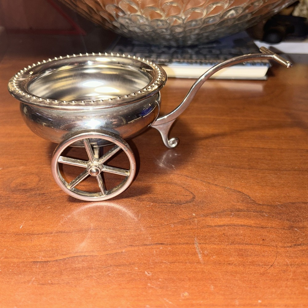 Vintage Godinger Silver Art Co Rolling Wagon Plate Server Candy Dish Nut Tray 8"