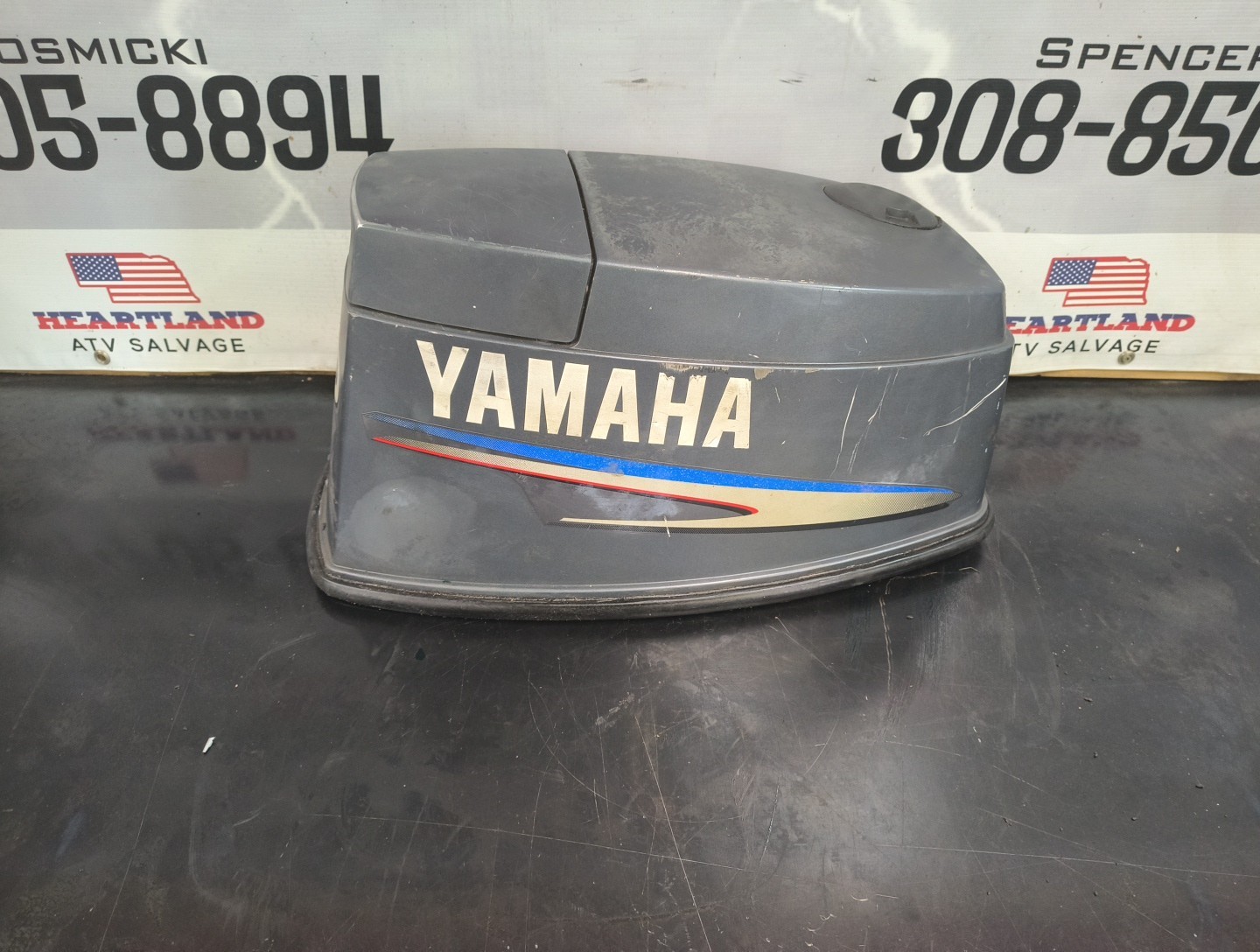 Yamaha 40 50 HP Top Cowling Cowl Hood Cover 63D-42610-60-4D. R12