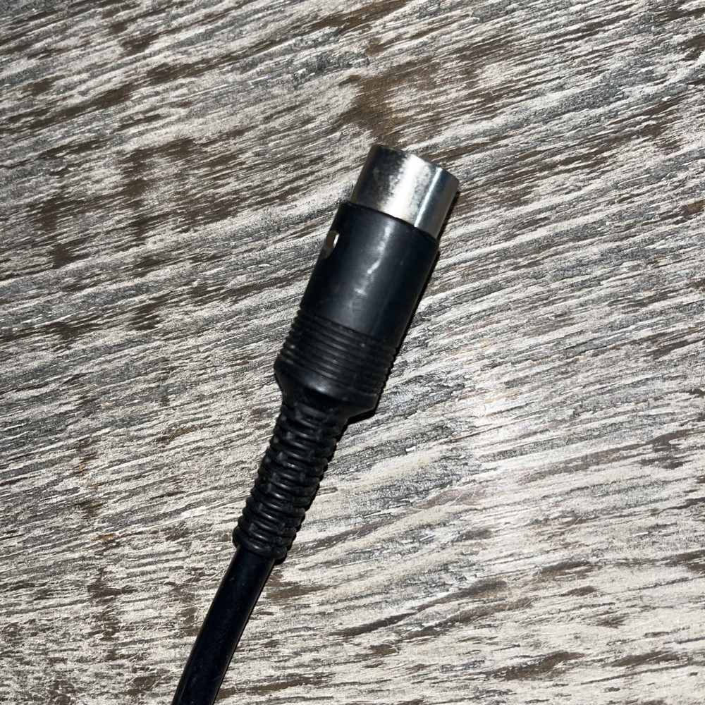 Texas Instruments Video Modulator Model No. UM 1381-1