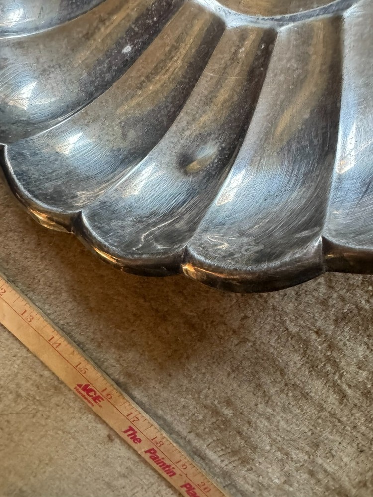 Vintage 1960s Oval Scalloped Silver plate Solid Trinket Tray Dish 15"L x 11"W