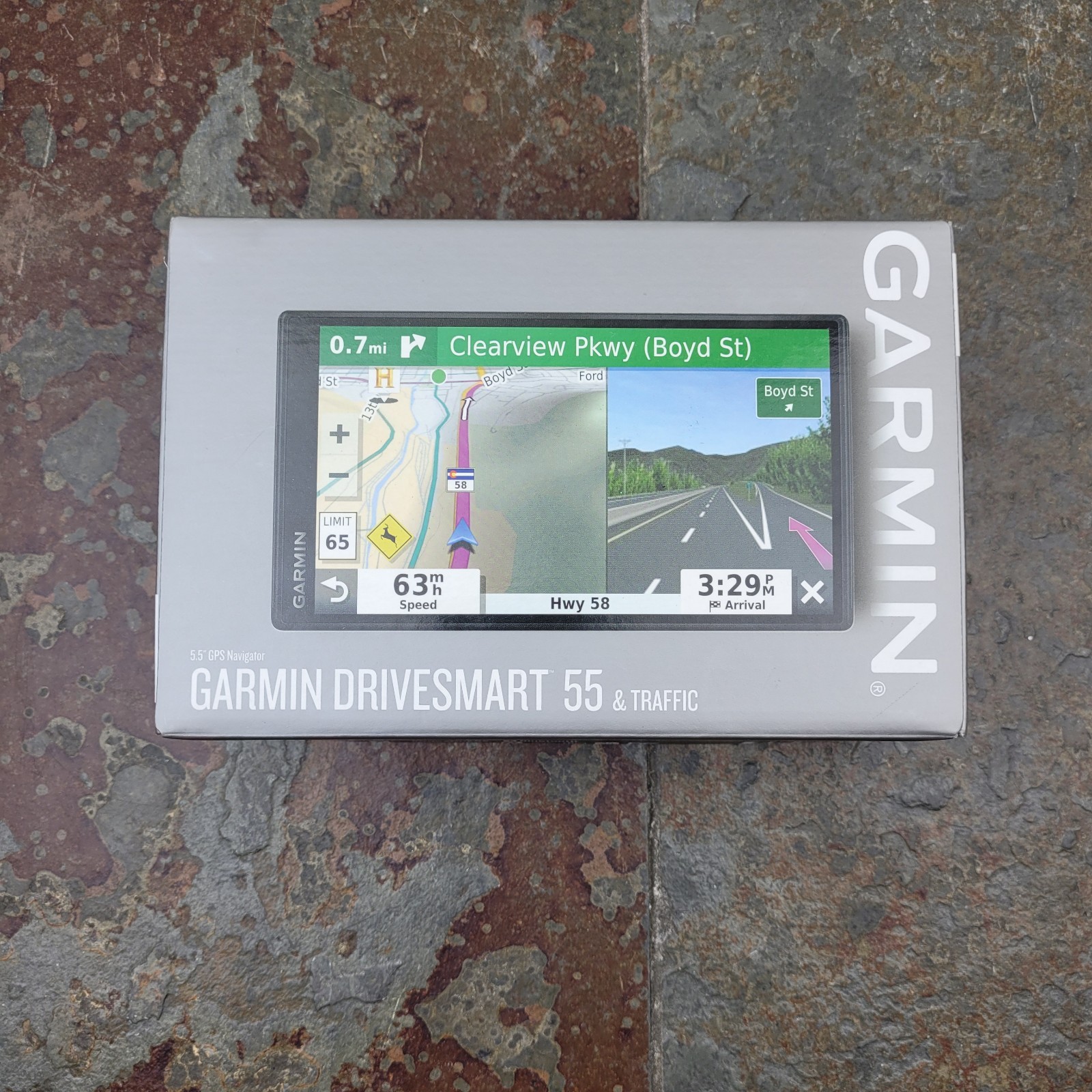Garmin DriveSmart 55 5.5" GPS System With Real-Time Traffic New