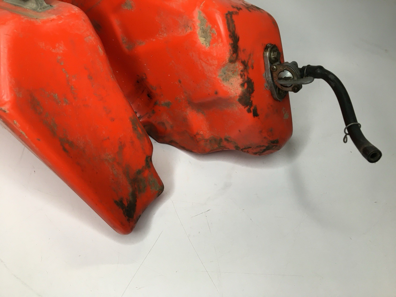 ☑️ 1985 85 Honda CR250 CR 250 OEM Gas Petrol Tank Canister Petcock Cap