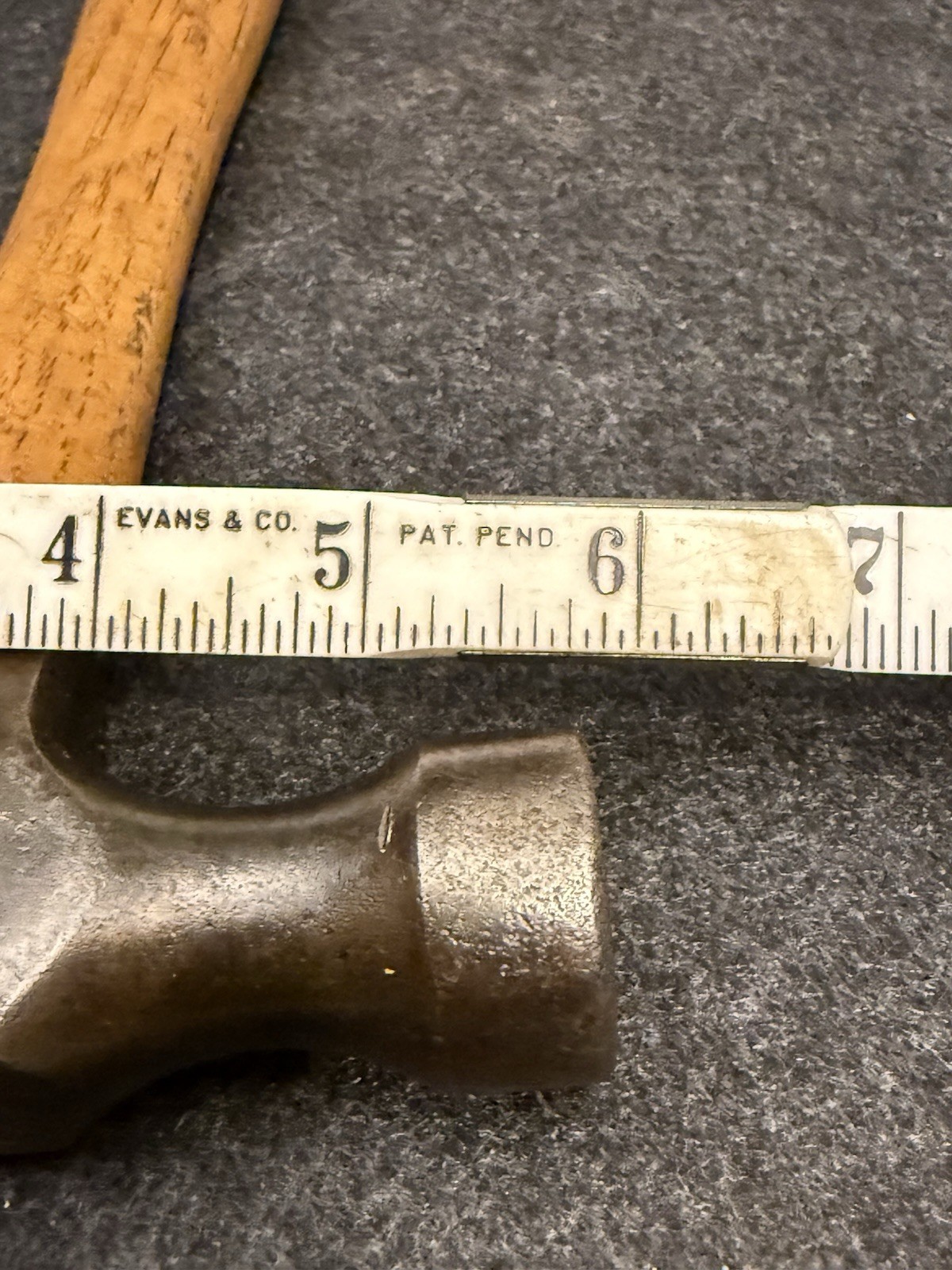 Nice Vintage Cheney Nail Holding Straight Claw Hammer. Very Clean Condition.
