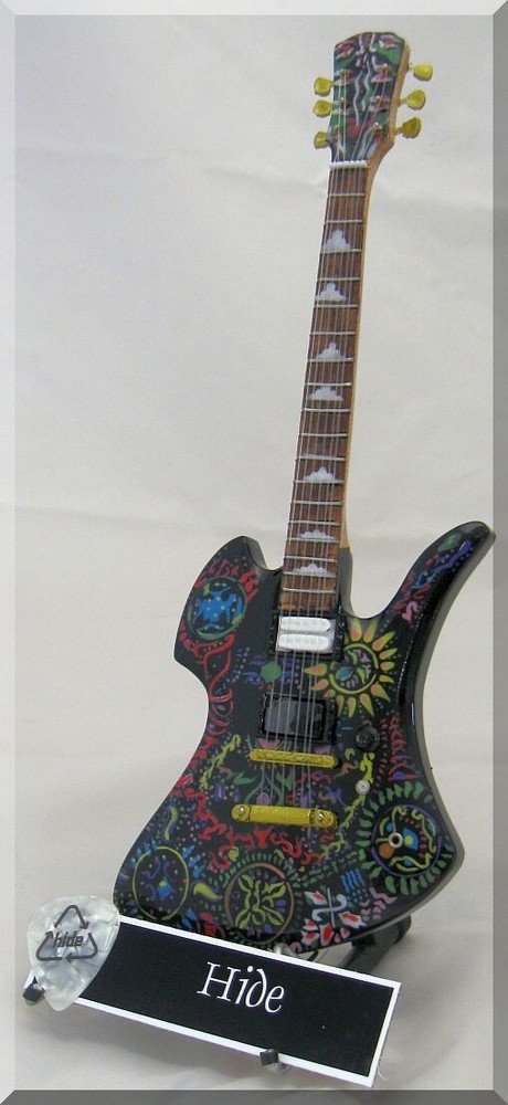 HIDE Miniature Guitar Replica w/ Guitar Pick
