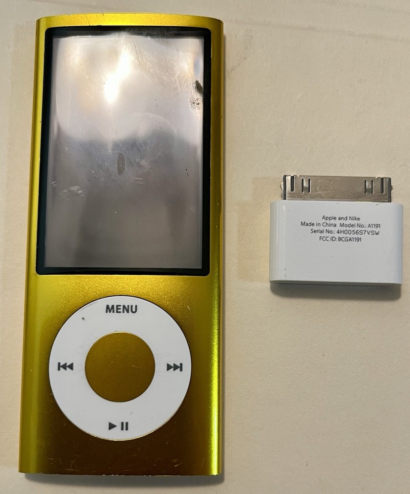 Apple iPod Nano 5th Generation + Nike