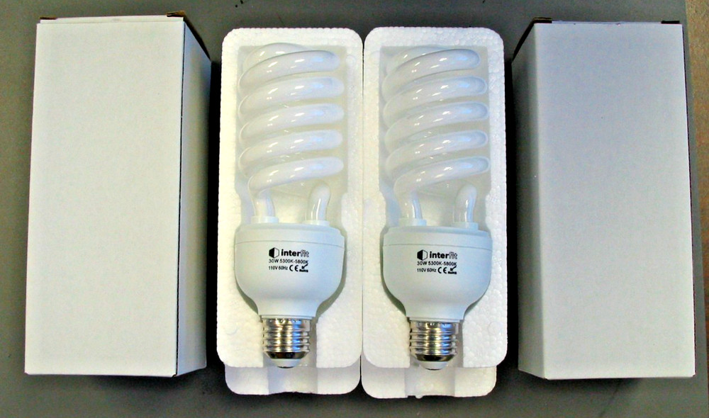 Studio Essentials Table Top Studio Light Kit FLU102, Tent, 2 Lights & Stands +