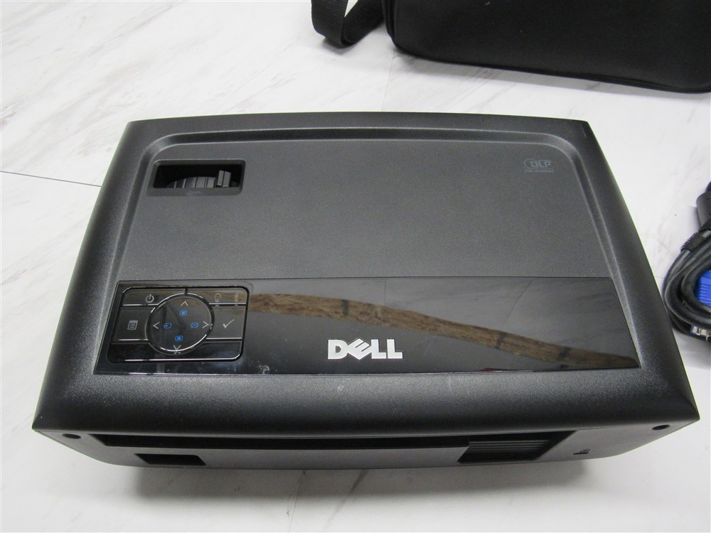 Dell 1210S Projector 471 Hours on Lamp Tested & Working - Includes Bag!