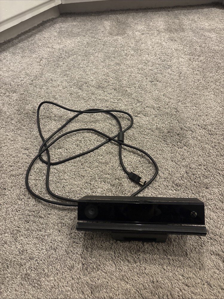 Microsoft XBOX One Kinect Sensor Bar Black Model 1520 Working With Cord