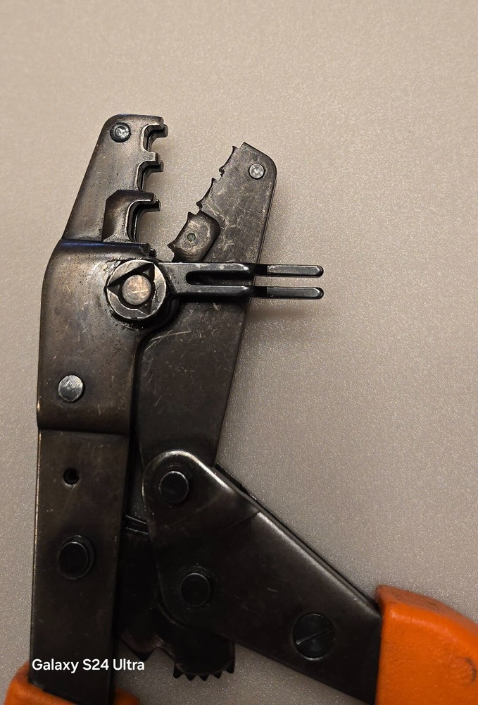 Thomas & Betts WT1455 Crimping Tool USA