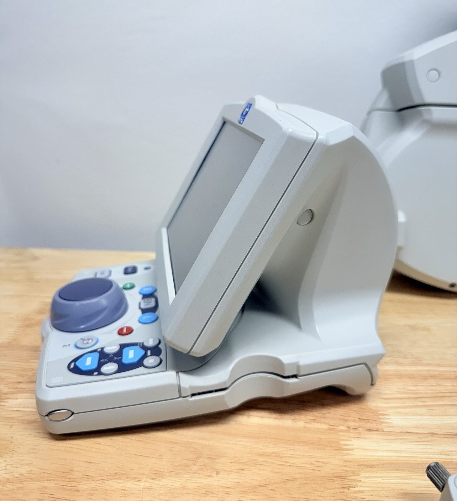 Nidek RT-3100 Digital Refractor