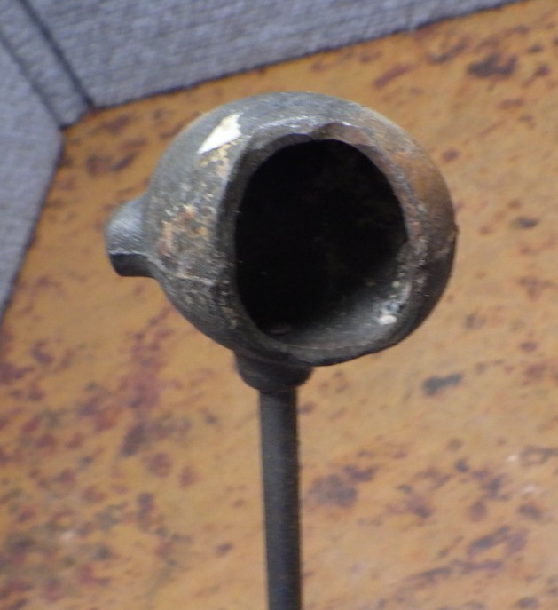 Vintage Casting Dipper Bottom Pour C2