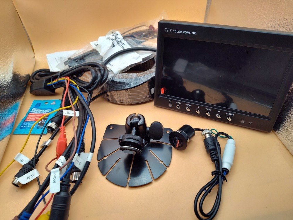 Rostra 250-8183 180 Degree/22mm Flush-Mount Camera 20 Meter Harness +kit, screen