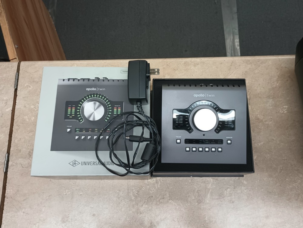 Universal Audio Apollo Twin MKII Thunderbolt Audio Interface