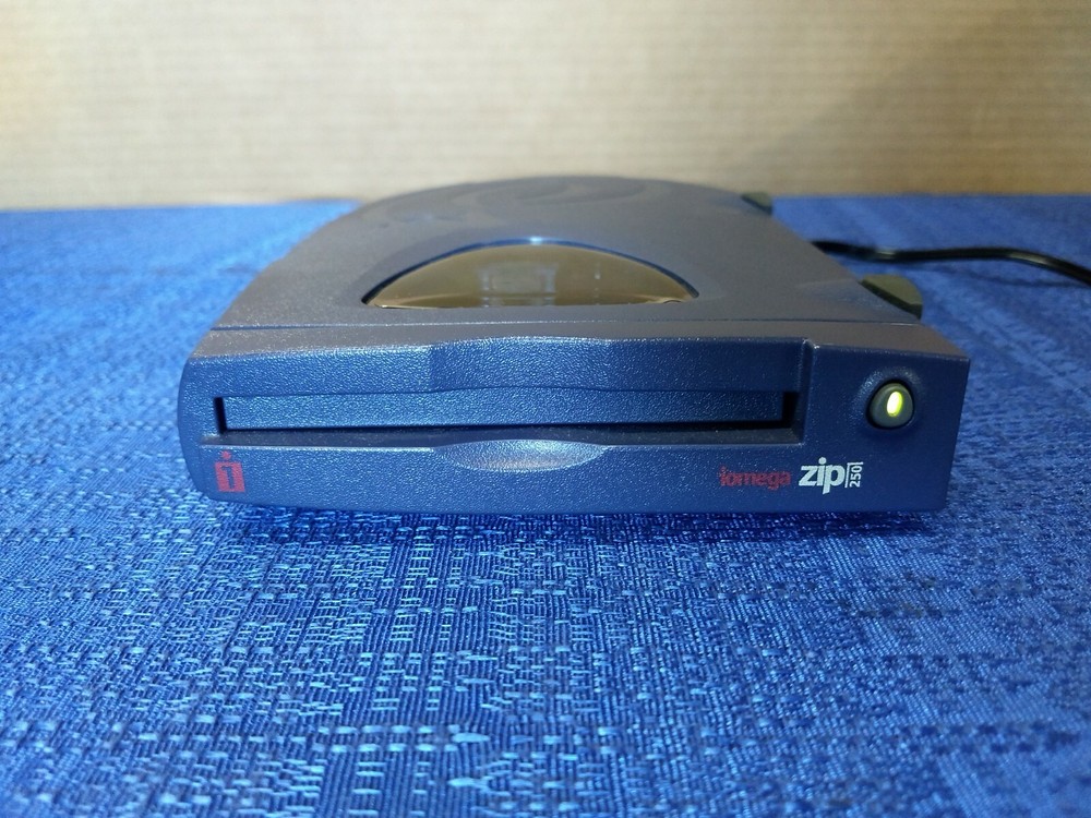 Iomega External Parallel Port Zip Drive Z250P