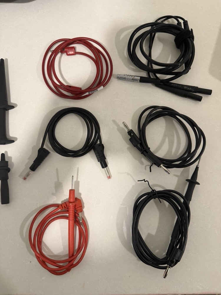 FLUKE 754 DOCUMENTING PROCESS CALIBRATOR W/ ACCESSORIES