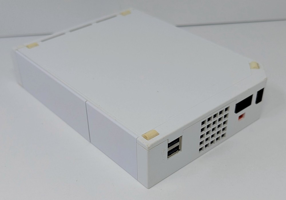 Nintendo Wii White Console GameCube Compatible Bundle w/ 10 Games - Tested!