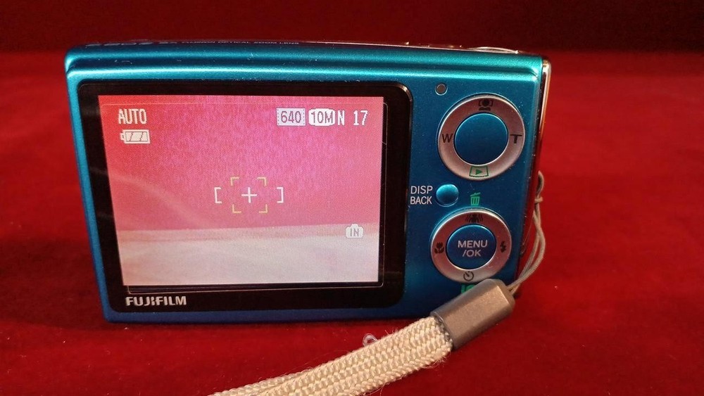 FUJIFILM FINEPIX Z20FD Digital Camera