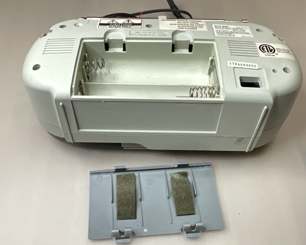 GPX AM/FM Radio Cassette Player Recorder Boombox AC/Battery Tested Worksn