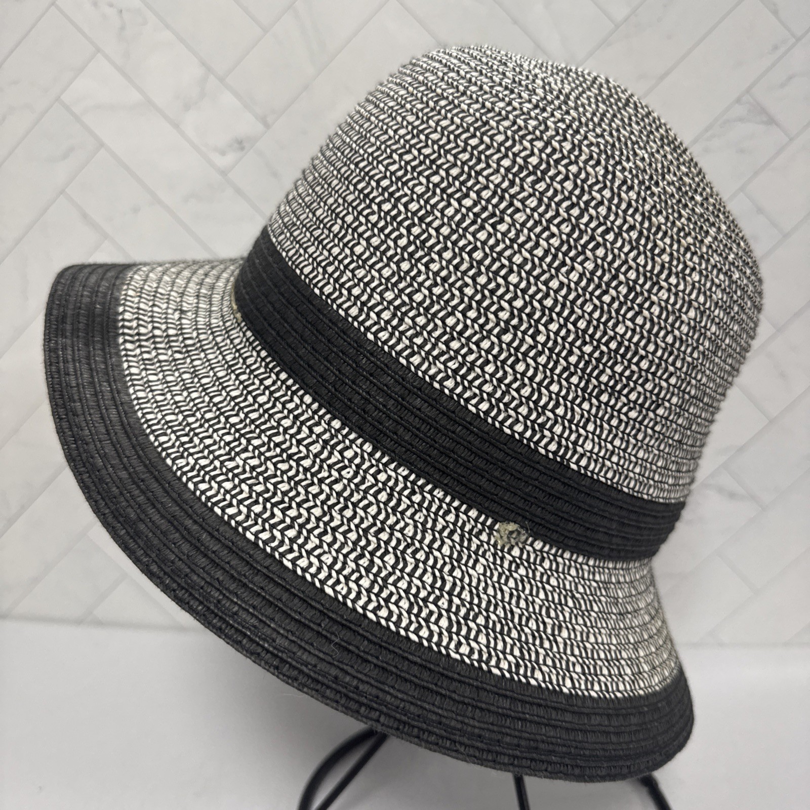 Vintage Hove Womens Black and White Striped Multi Straw Bucket Style Hat