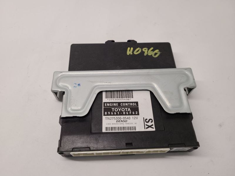 07 TOYOTA SOLARA Engine ECM Electronic Control Module By Glove Box