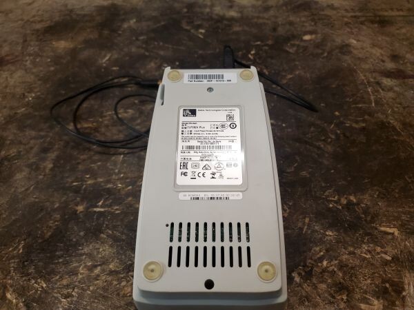 Zebra TLP2824 Plus 282P-101110-000 Label Thermal Printer - untested