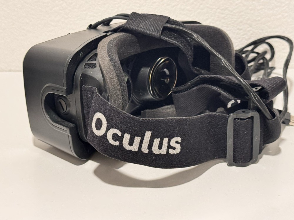 Oculus Development Kit 2 VR Headset + Extras Original Packaging Powers On TESTED