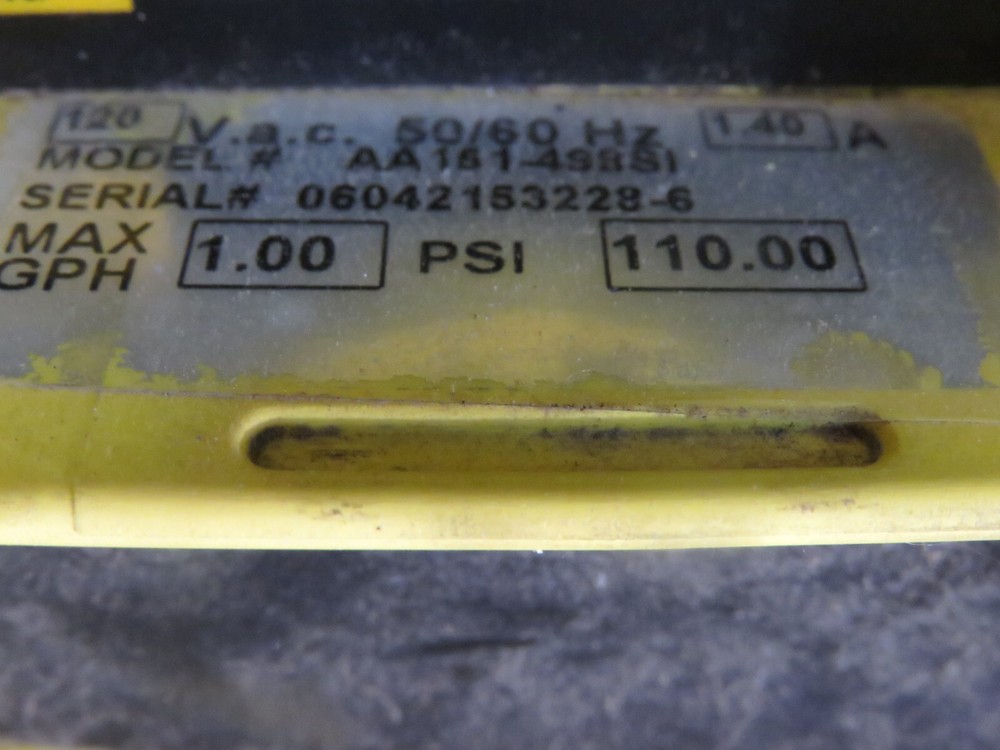 LMI DOSING PUMP AA151-498SI USED