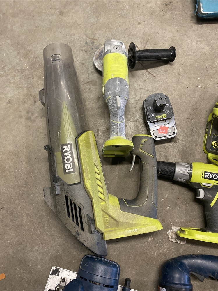 RYOBI 18V One+ 10pc Tool Set Drills Saws Lights Blower Grinder ++