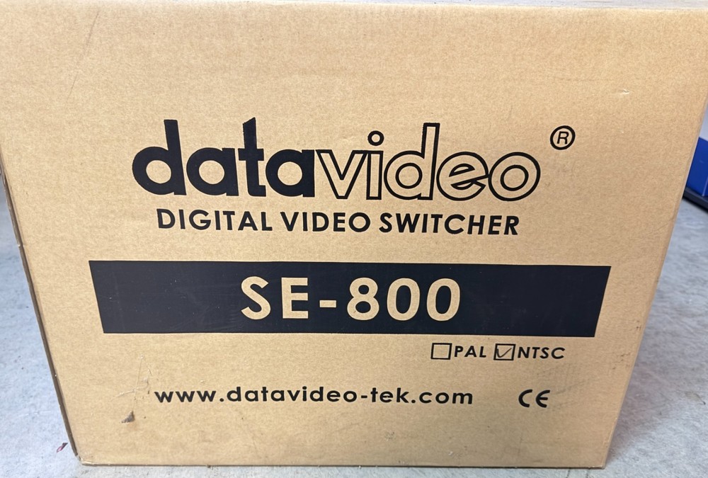 Data Video SE-800 Digital Video Switcher 4 Channel With Case