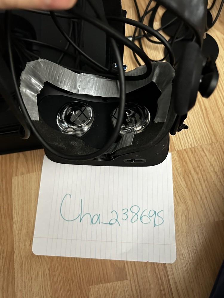 Oculus Rift CV1 PC VR Headset Kit, Controllers, Sensors, USB, Room-Scale, Black
