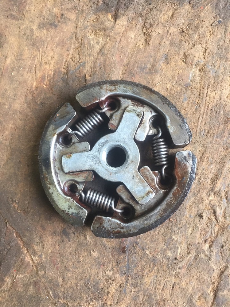 OEM Stihl FS20 String Trimmer Clutch Assembly... T45