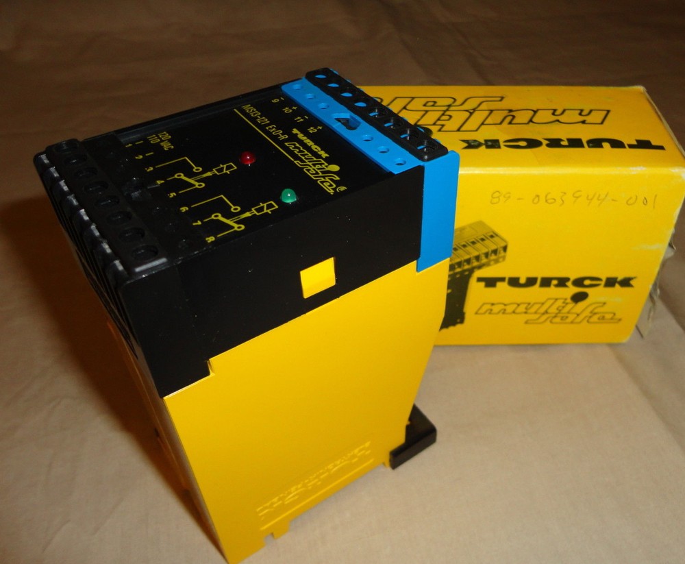 TURCK MS13-121 ExO-R MULTI SAFE RELAY MODULE MS13121ExOR NEW