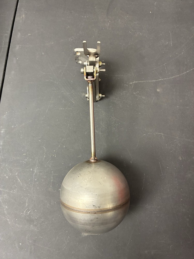 Pioneer Pump Float Linkage Assembly 1060016442