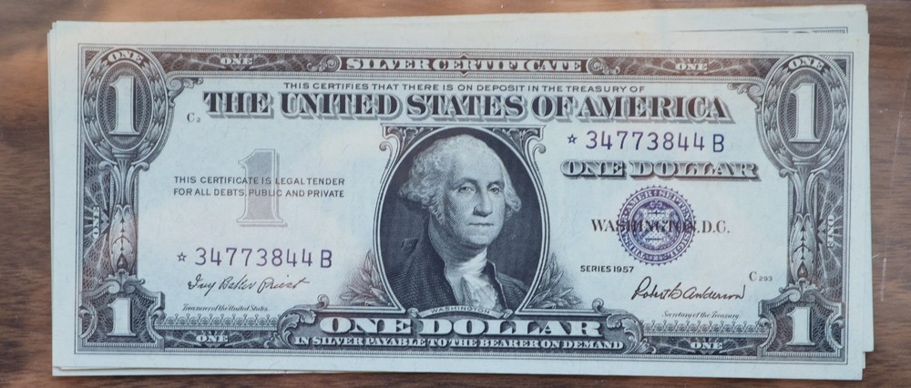 (1) 1957 Uncirculated Star Silver Certificate