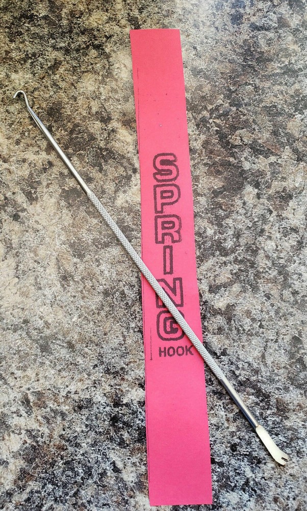 1 SPRING HOOK PUSH PULL HOOK SLOT MACHINE/WOODWIND / COPIER TOOL