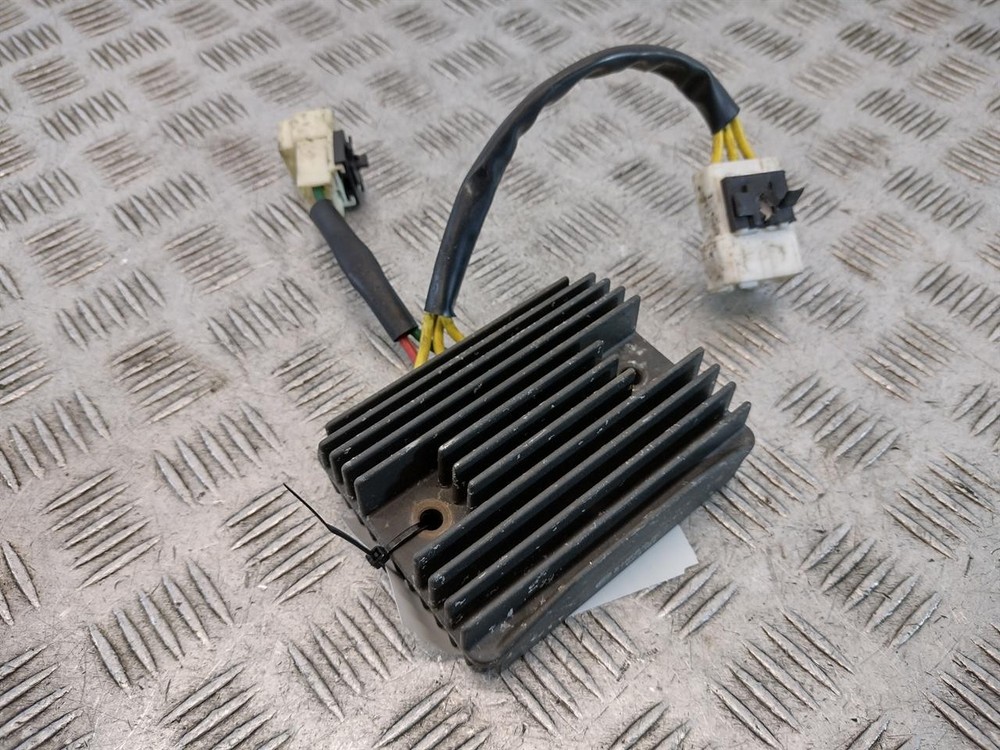 2009 GILERA RUNNER 125  RECTIFIER REGULATOR
