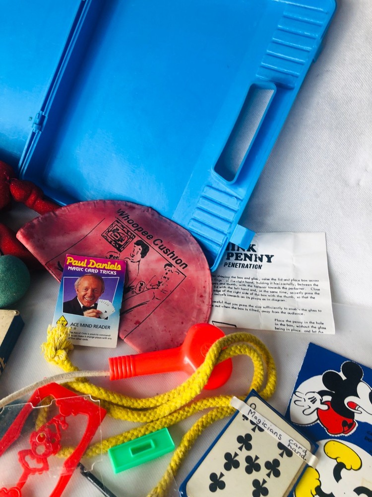 Magic Random Bundle Intestines Balls Cards Tricks Vintage ra