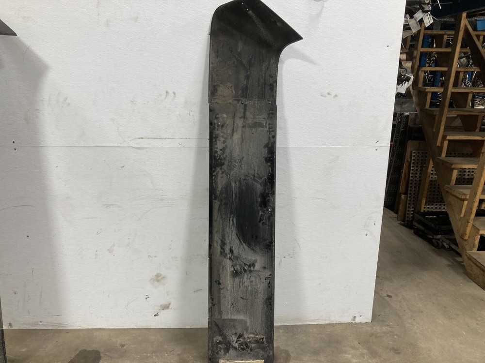 Peterbilt 386 COMPOSITE Left/Driver BETWEEN CAB AND SLEEPER Panel