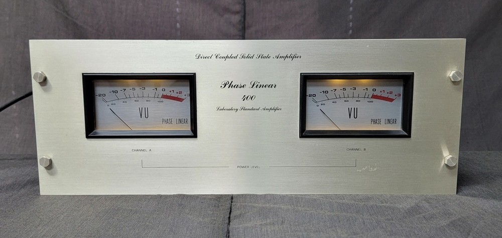 Phase Linear 400 Direct Coupled Solid State Power Amplifier