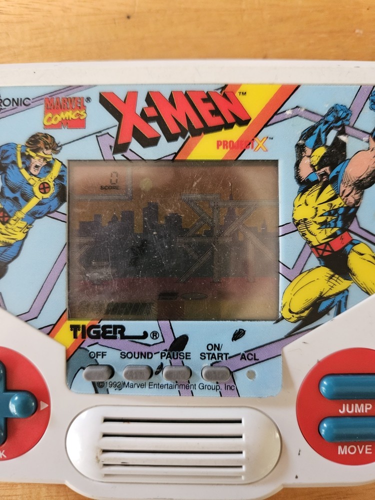 X-Men Project X Men Marvel Comics￼ Handheld game Tiger Electronics ￼
