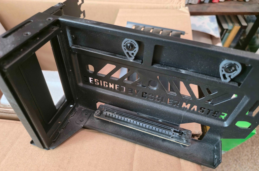 Cooler Master MasterAccessory Vertical Graphics Card Holder Kit V3