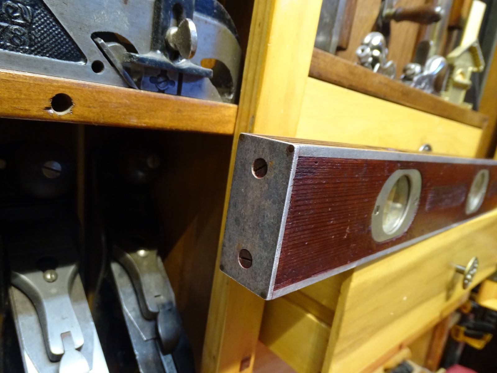 Goodell Pratt Roland Stetson Patent No 6024 Mahogany Aluminum Bound Level