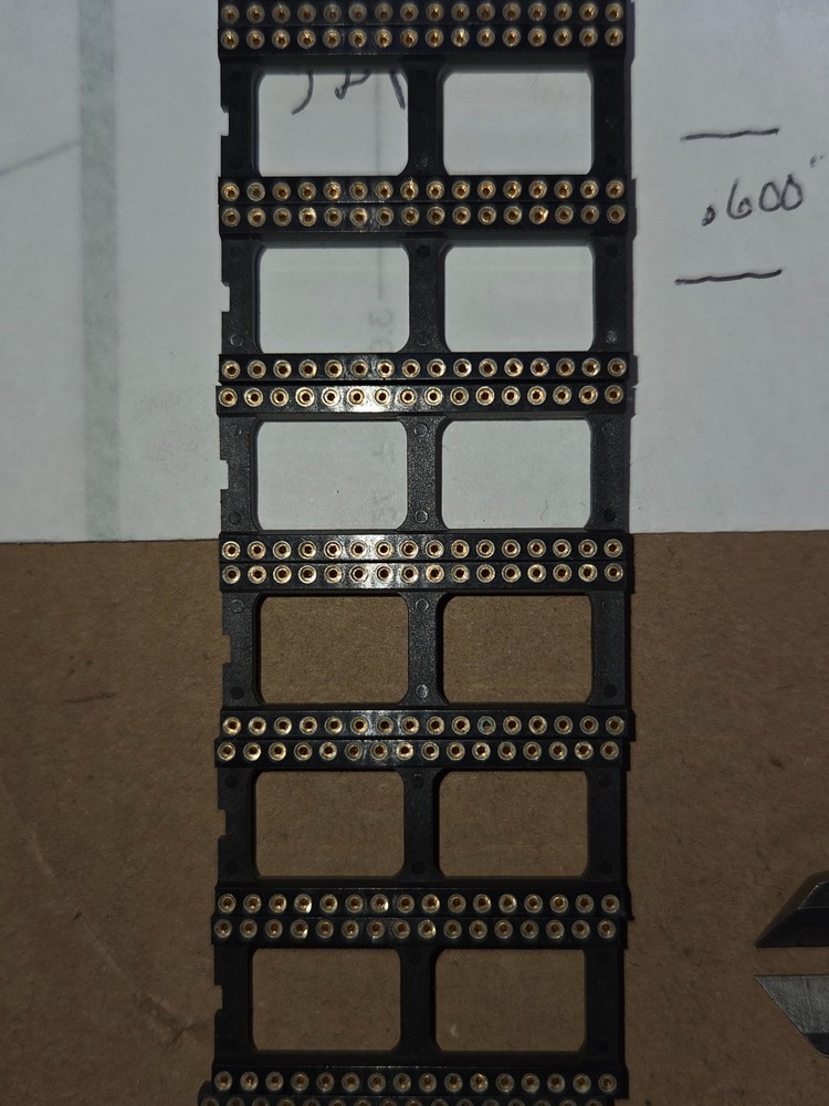 32 PIN screw MACHINE IC SOCKETS GOLD INSERT NEW