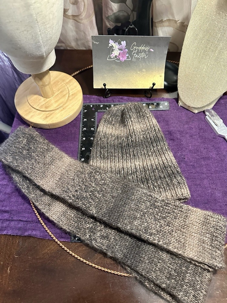 Hand Knitted Hat And Scarf Merino Wool/Alpaca Blend. Super Soft